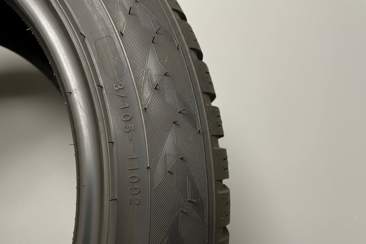 Pneumatici 4 stagioni 235/45/17 97Y